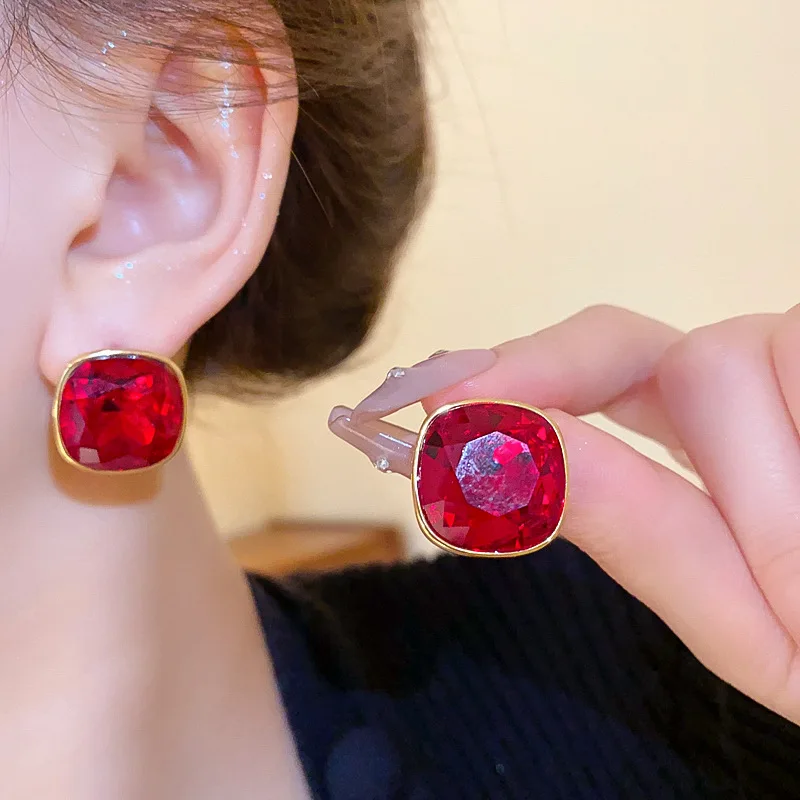 S925 Серебряные квадратные серьги с искусственными камнями высокого класса, модные геометрические серьги для женщин, ювелирные изделия S925 Серебряные квадратные серьги с искусственными камнями высокого класса, модные геометрические серьги для женщин, ювелирные изделия