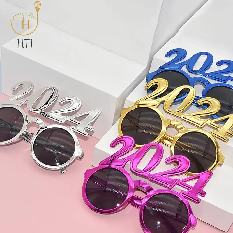 

Новинка 2024, солнцезащитные очки с надписью "Happy New Year", аксессуары для окончания учебного года, Забавный реквизит для фотосъемки