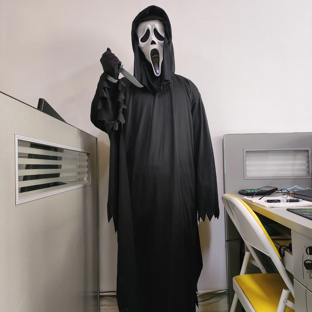 Scream Costume