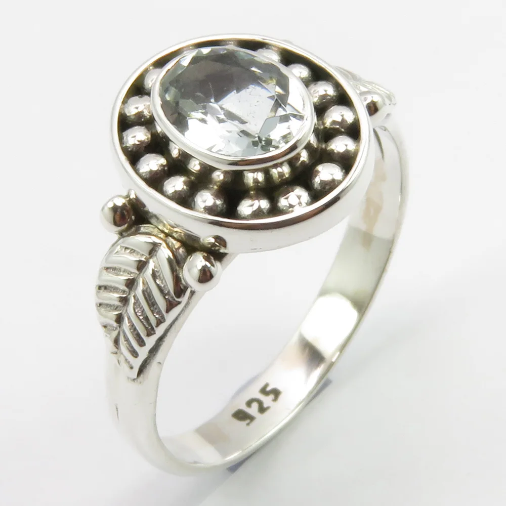 

Semi-precious Stone Cut Ring Size 7.75 3.6 GramBijoux
