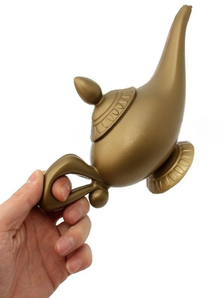 Magic Halloween Christmas Panto Arabian Lamp Tea Pot Cartoon Genie Lamp Decorazioni Cinematografiche Ornamenti Per Feste A Casa Cosplay In Plastica