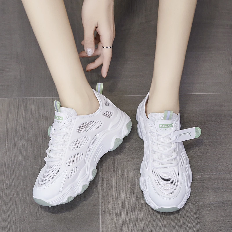 Women Sneakers Winter Warm Fur 2023 Fashion Korean Women Chunky Sneakers Platform Autumn Breathable Mixed Colors Women Shoes