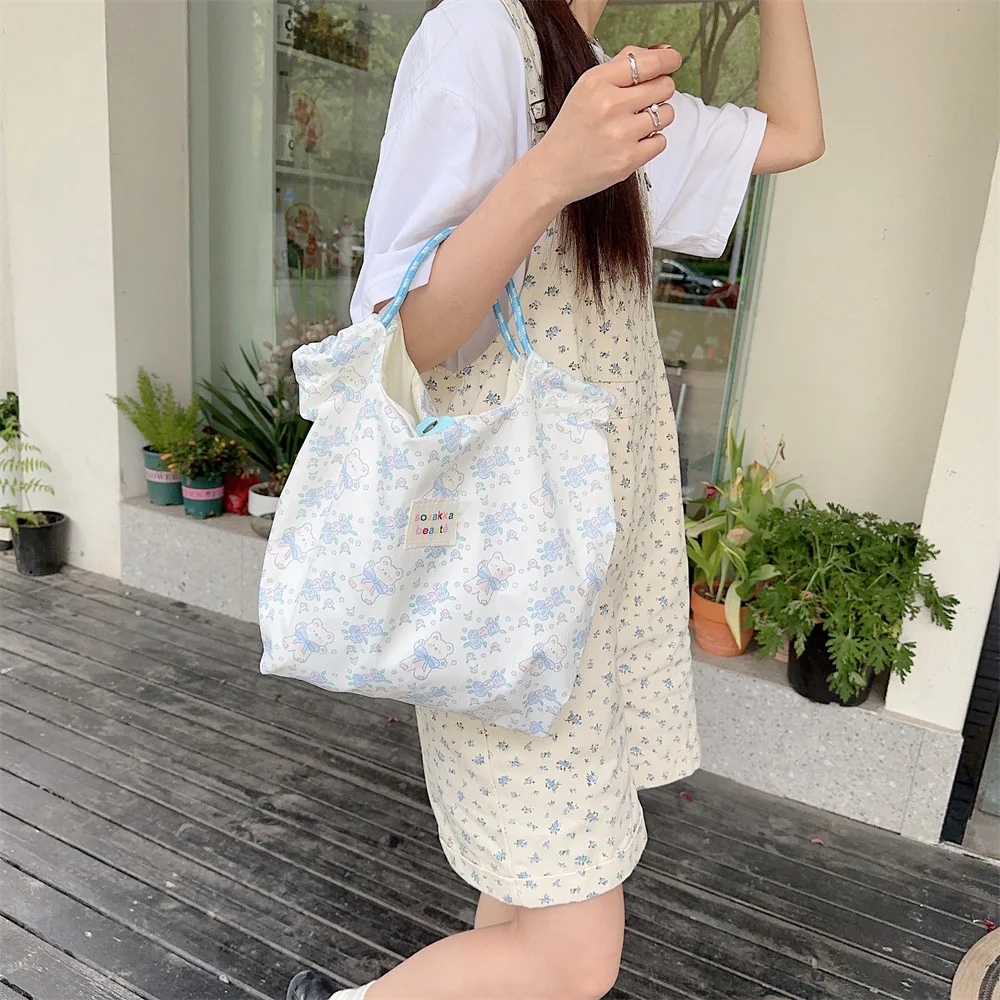 Borsa Tote in Tela con Stampa Cartoon in Rilievo, Grande Capacità, per Donne, Shopping, Lavoro e Uso Quotidiano - immagine 2
