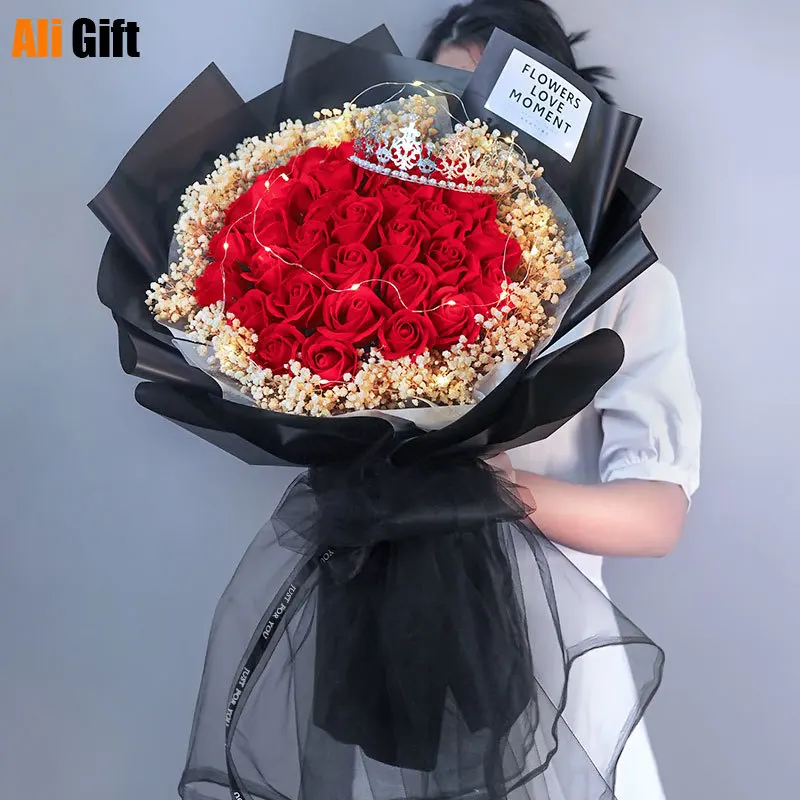 Ramo de flores secas por todo el cielo, corona de flores de vida eterna, flor  de jabón, boda de cumpleaños de novia, Día de San Valentín - AliExpress  Hogar y jardín