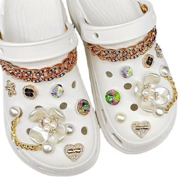 Fashion Shoe Accessories Store