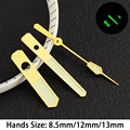 28 hands