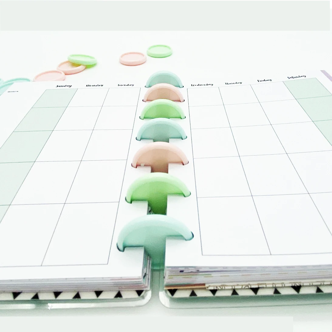 100pcs30mm Binding Ring Plastic Ring Buckle Mushroom Hole Loose-leaf Notepad Plastic Binding Discs Macaron Disc Fichario
