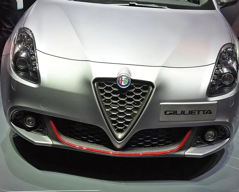 アルファロメオ-ジュリエッタグリル,フェイスリフト,OEM 156112051