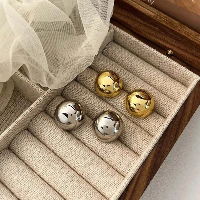 Punk Metal Big Ball Round Stud Earrings - Packaging Detail