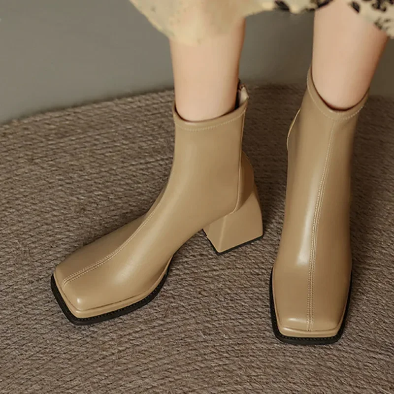 

Женские современные ботильоны на платформе и молнии, осенние женские ботильоны с квадратным носком, короткие ботинки на квадратном каблуке, 2024