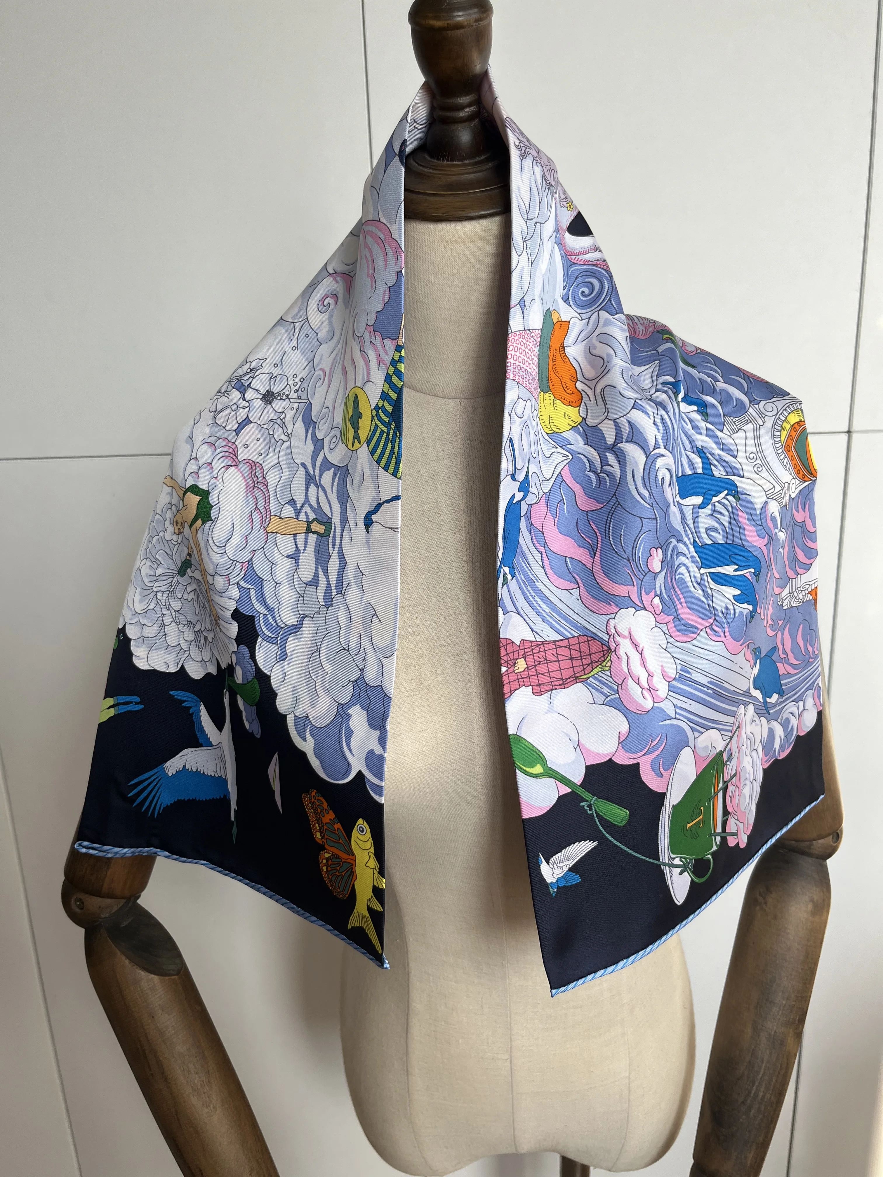 

2023 new arrival fashion elegant blue 16MM 100% silk scarf 90*90 cm square shawl twill wrap for women lady girl gift