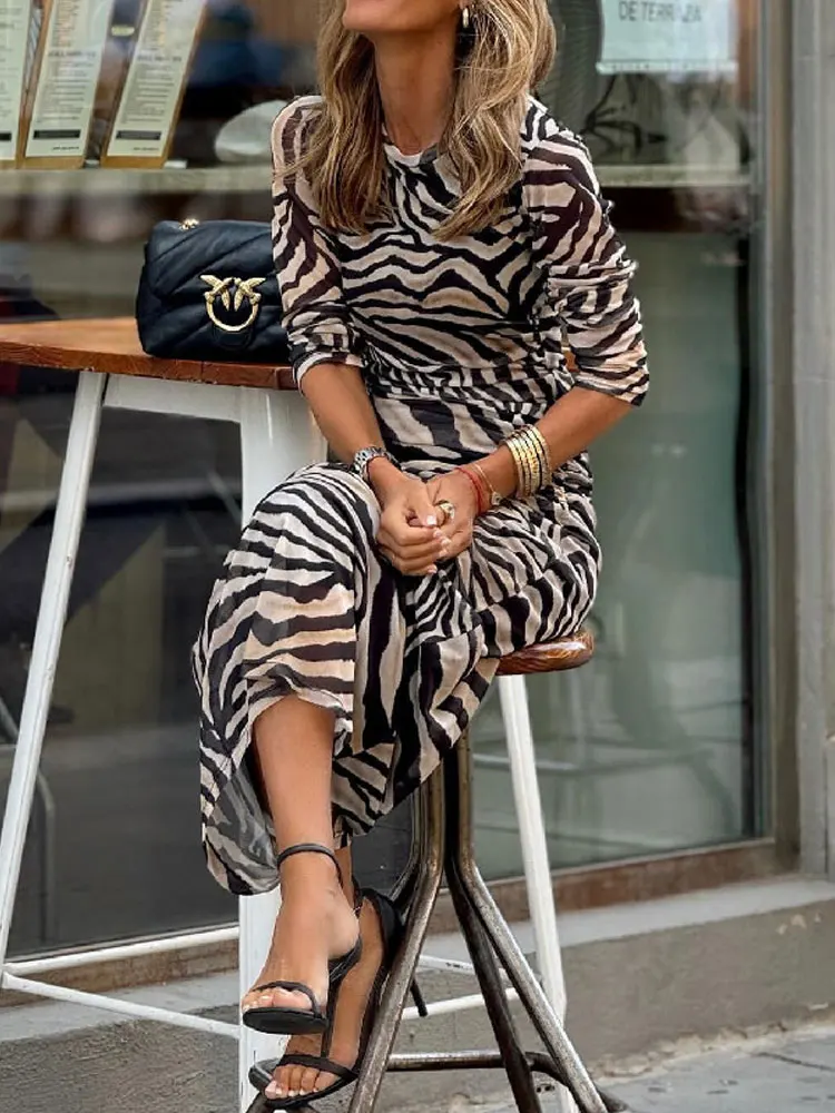 

2023 Autumn Zebra Stripes Dress Women Long Sleeve Long Party Dress Ladies Slim Fit Ruched Dress For Women