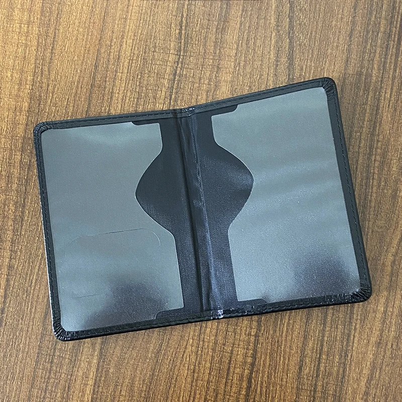 Рисунок 5 - Искусственная Обложка для паспорта