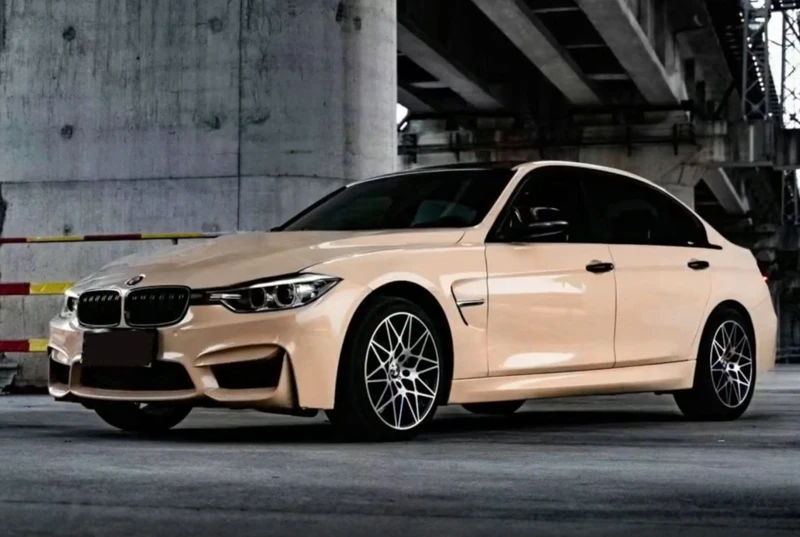 

Суперблестящая виниловая пленка для латте, белая кофейная Глянцевая Автомобильная Пленка, самоклеящаяся пленка с отпусканием воздуха