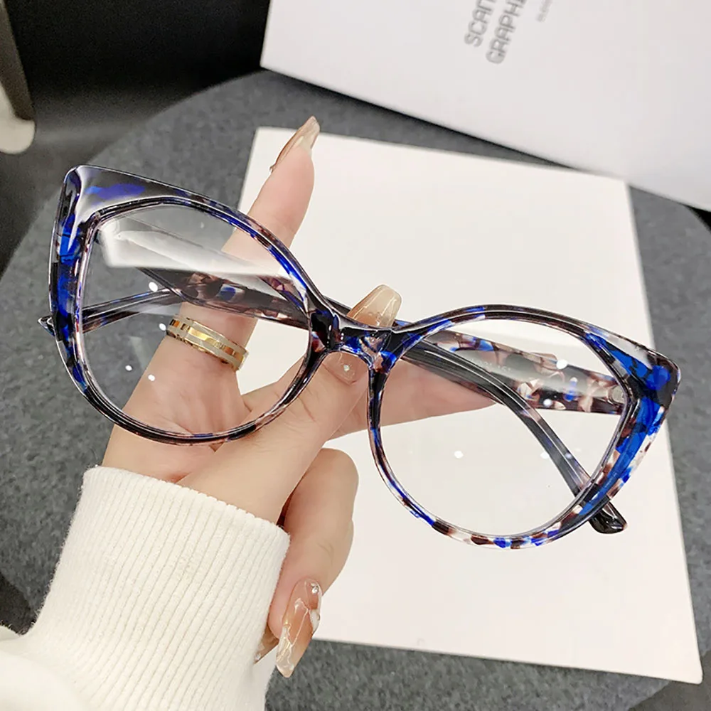 Blue Light Blocking Glasses Comfortable Fashion  Eye Glasses Anti Blue Light Eyewear Unique Texture Leopard Print Glasses