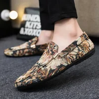 Man Printing Loafers Summer Shoes Men Walking Casual Light Canvas Shoes Male Breathable Fashion Flat Slip-on Footwear Sneakers 2