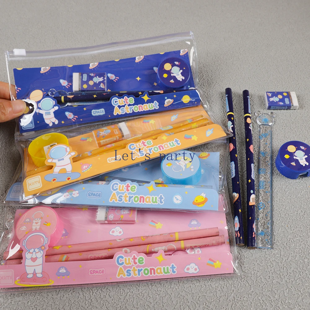 Lot De 40 Décorations De Gâteau Astronaute Spatial - Figurine D'astronaute De L'espace - Météorite, Planète