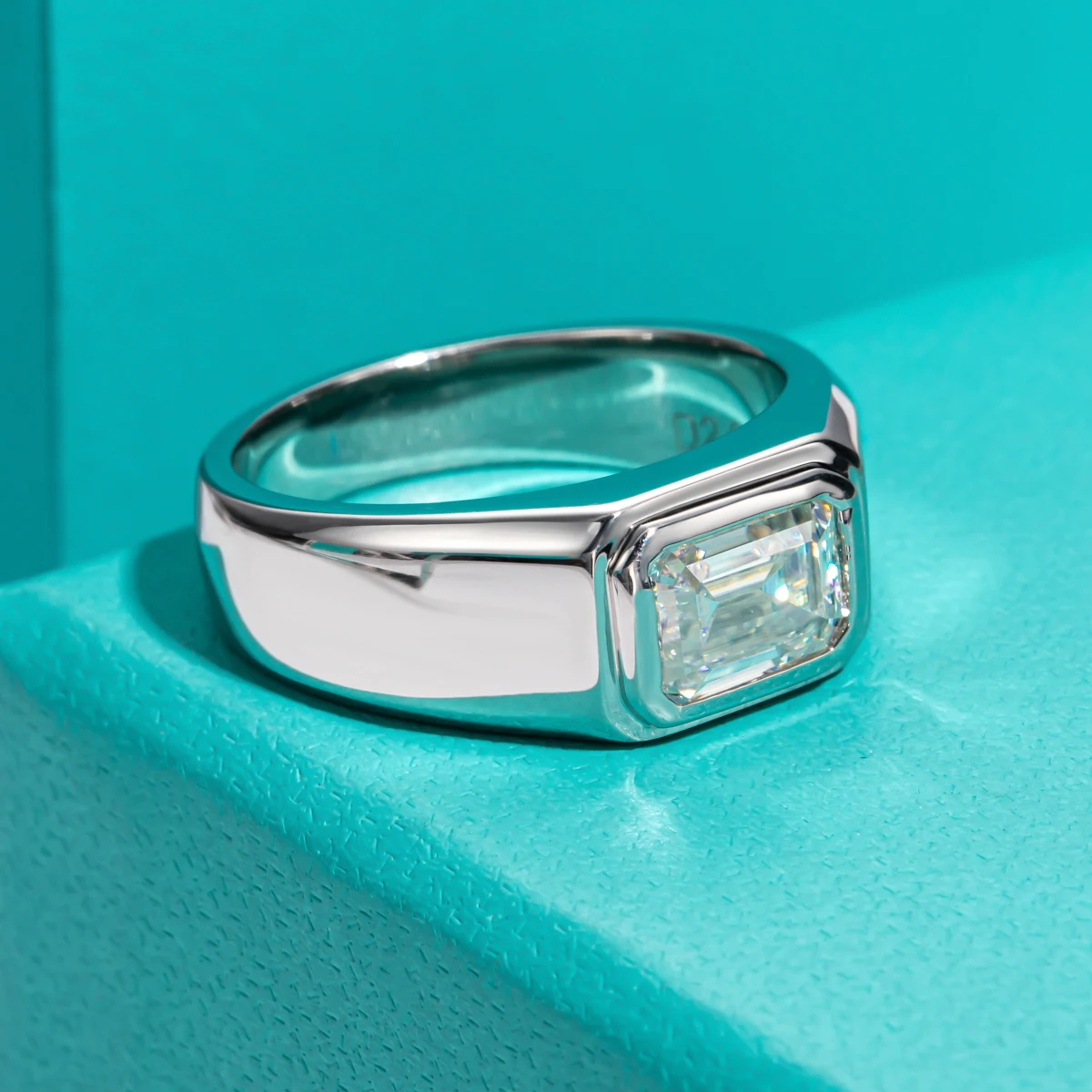 専用‼️   ⭐️アンテック指輪⭐️ AnuJewel 2ct D カラーエメラルドモアッサナイト男性リング 925