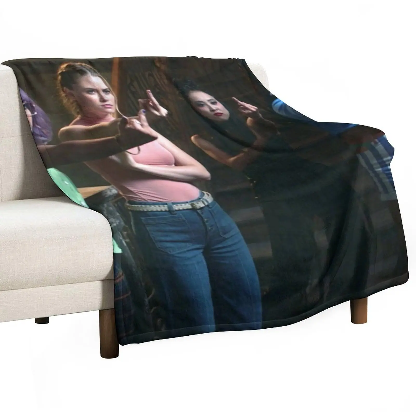 

Runaways Girls Throw Blanket Soft Plush Plaid Tourist Blanket