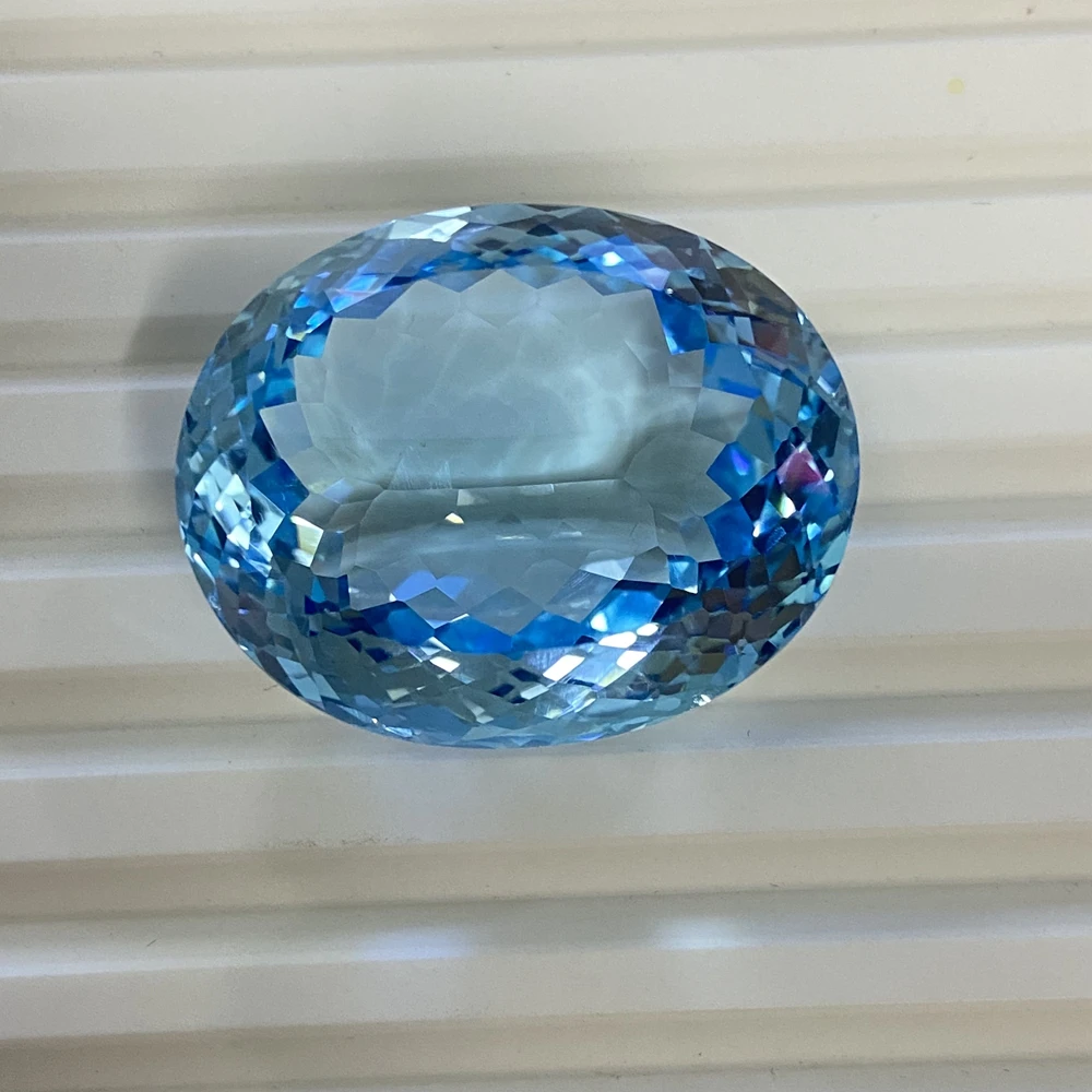 Meisidian Oval Brilliant Cut 24x30.2x14 87 Carat 100% Natural Sky Blue Topaz Loose Gemstone