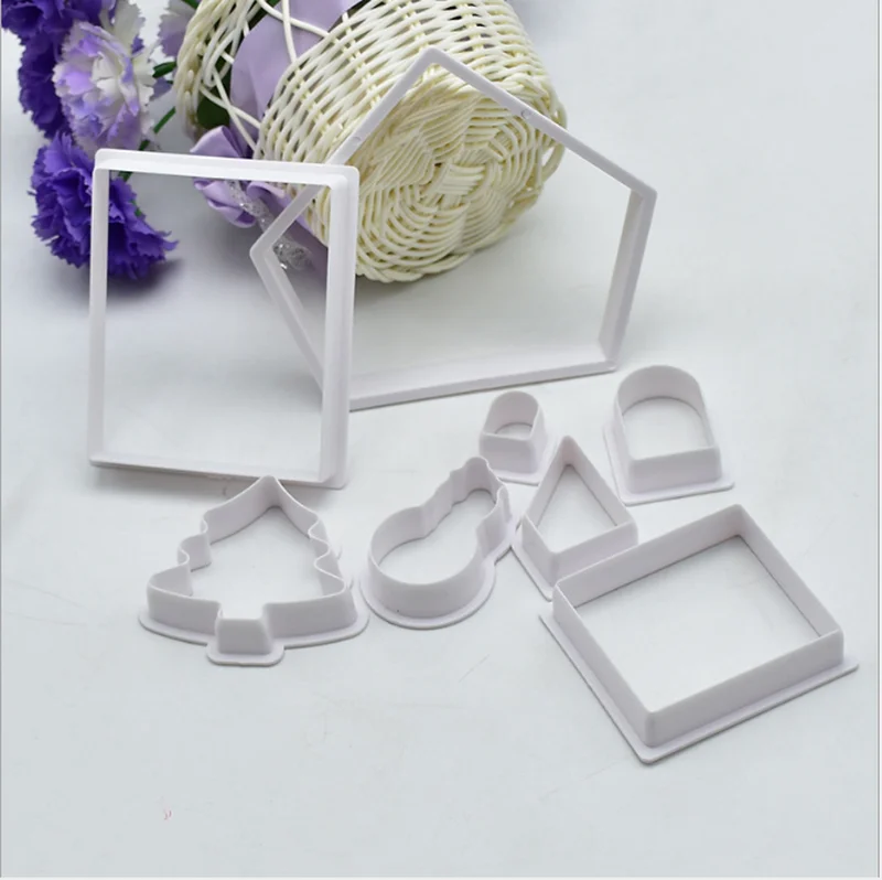8Pcs Plastic Cookie Cutter Set 3D Christmas Gingerbread House Mould DIY Biscuit Mold Pastry Cake Stamp Baking Tools