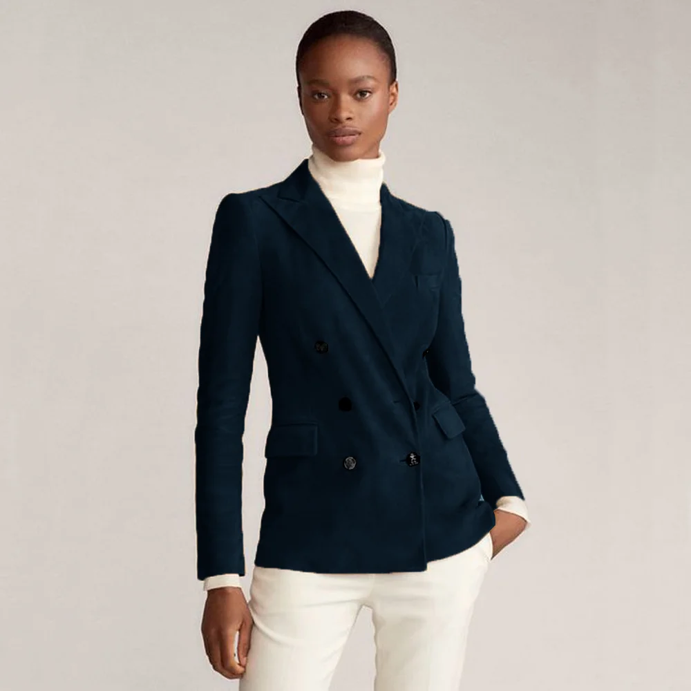 Рисунок 2 - Элегантный костюм