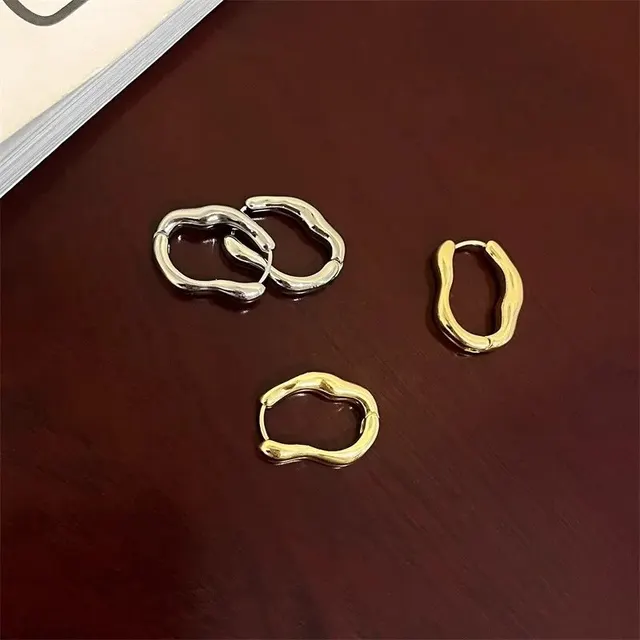 Gold Color Metallic Ear Loops For Women Simple Cool Style Irregular Geometric Ear Buckle Personalized Party HooP Earring Jewelry 2