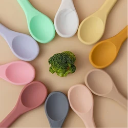 Juego de tenedor y cuchara de silicona suave para bebé, vajilla de silicona sin BPA, accesorios de alimentación para niños pequeños, 2 unids/set