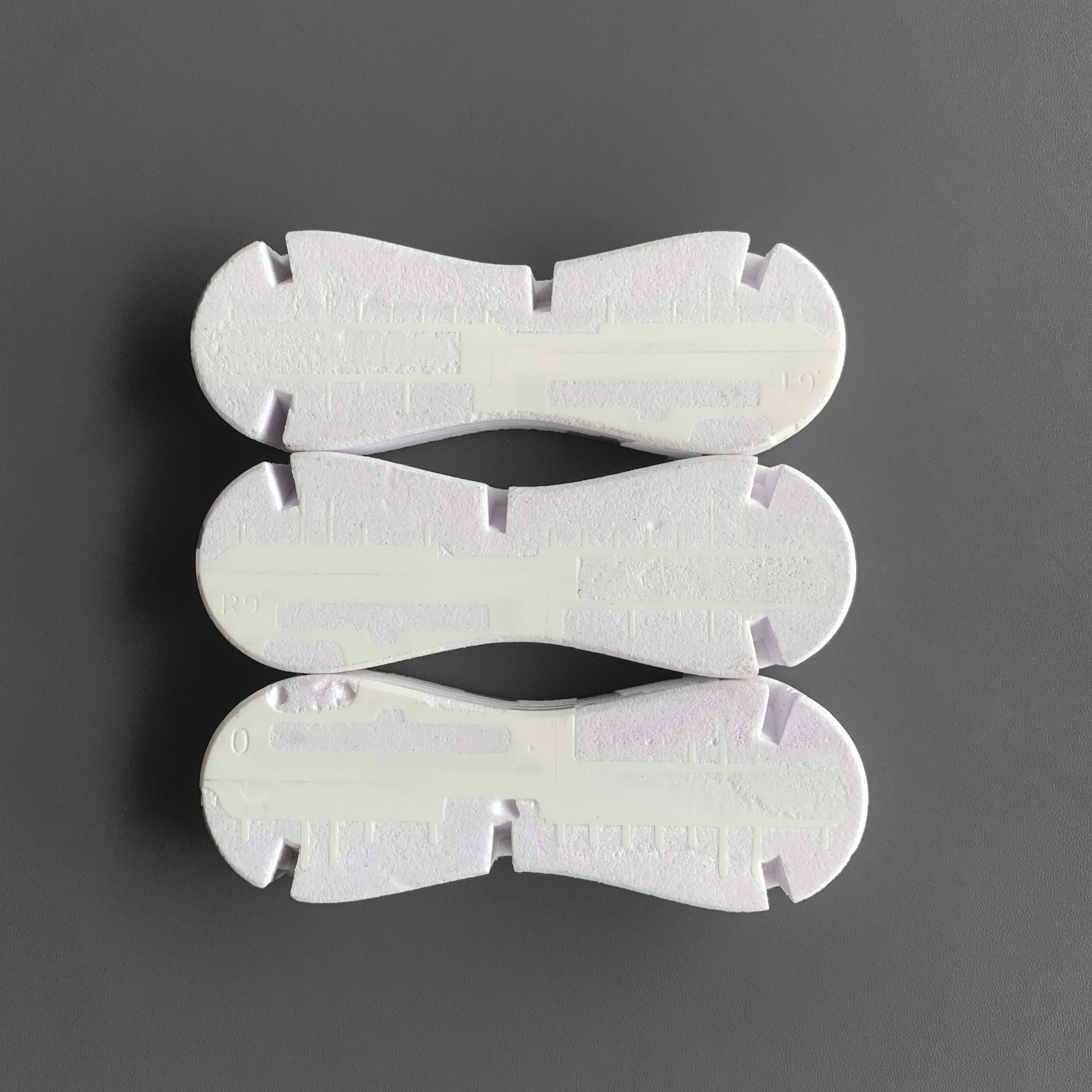 White Color PVC Foam Surfboard Fin Box Easy To Install Rudder Slot Fin Boxes Side 9 Degree Box + Center 0 Degree