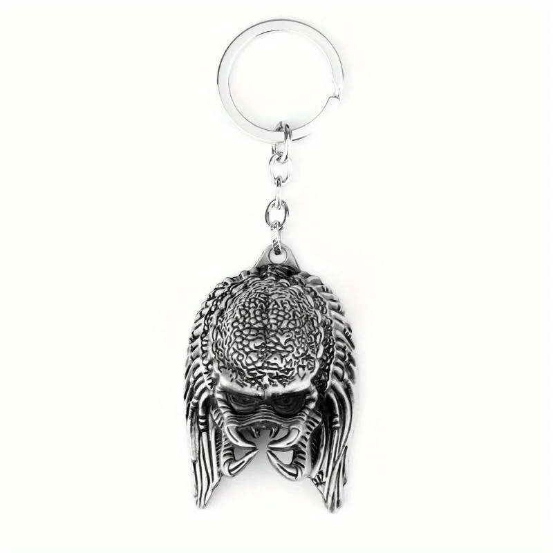 Retro alien mask keychain, men's metal keychain, car backpack ideal choice for gift giving