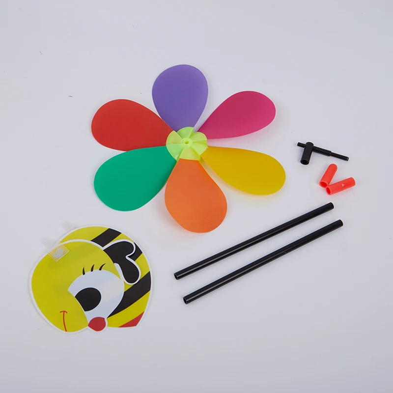 Garden Art Decor Windmill Toy Wind Spinner 3D Animal Bee 1PCS