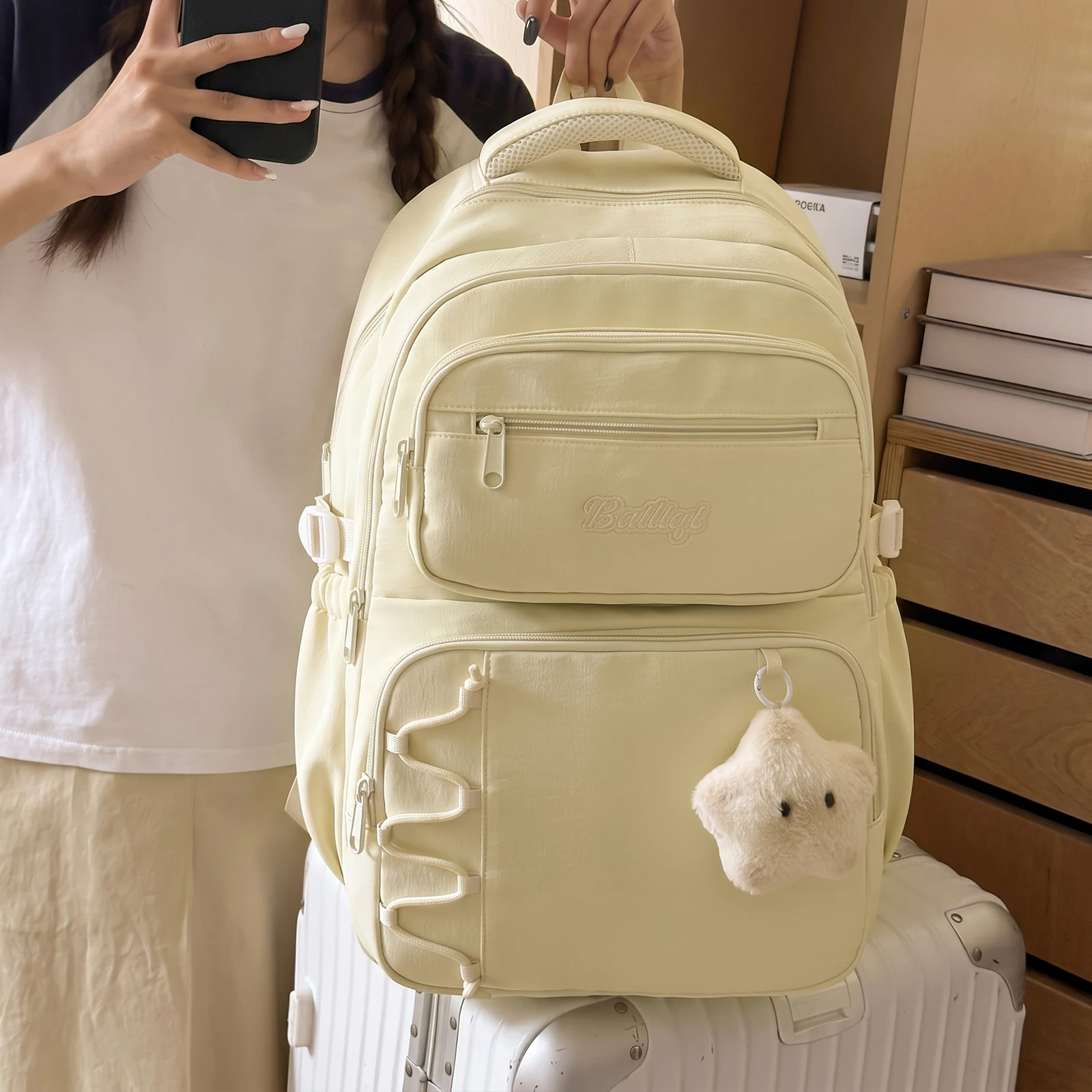 Young Women Backpack Korean Style Lightweight Nylon Multi-Compartment Casual Travel Bag