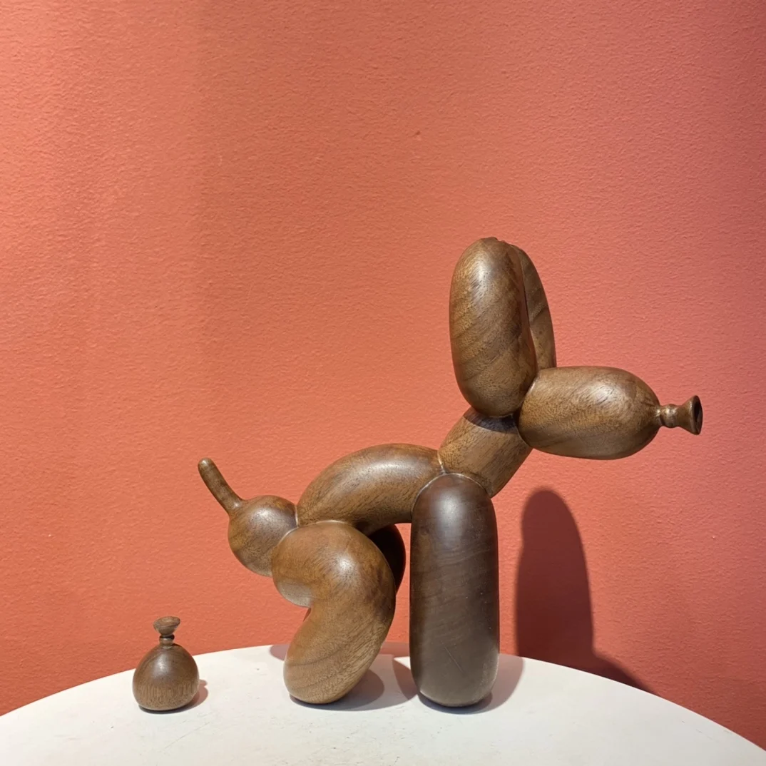 

Walnut Balloon Dog 23cm Height Handmade Doll Balloon Dog Natural Solid Wood Making Home Decoration Wooden Doll