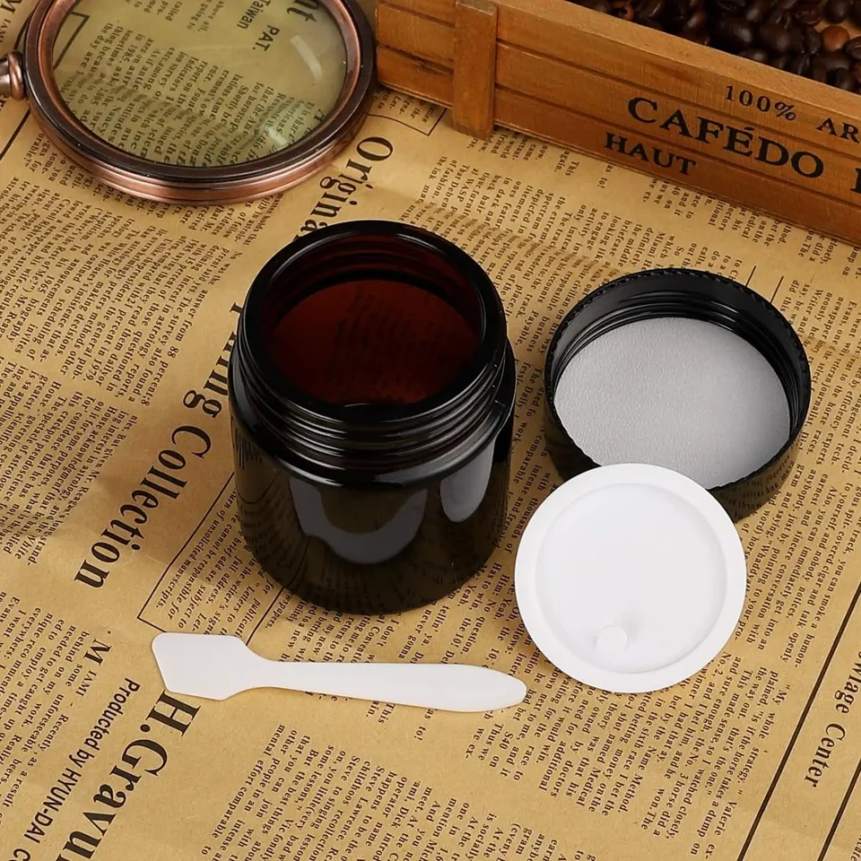 gouveo Set di 12 vasetti per crema in vetro ambrato da 150 ml con tappo a vite, nero opaco - Vasetti vuoti per crema da ricaricare - Piccolo vasetto in vetro per