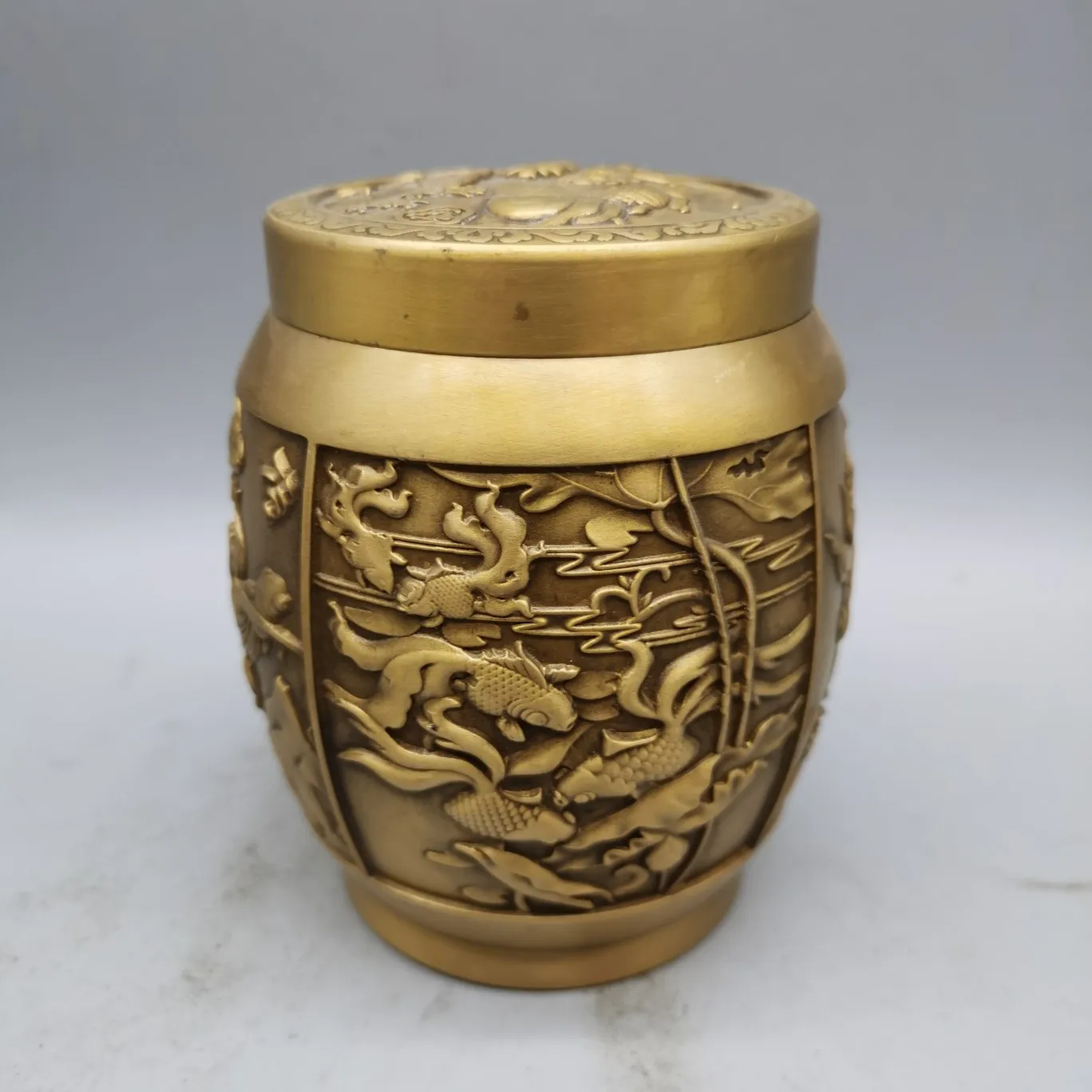 

Classic Pure Copper Gilded Tea jar With Exquisite Craftsmanship and Beautiful Appearance Worthy of Collection and Decoration