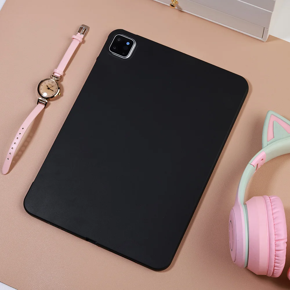 Versatile Soft Tablet Case with Enhanced Protection and Sleek Design