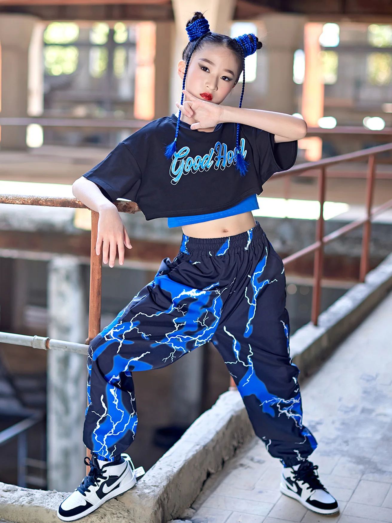 

2022 New Children Street Dance Costume Hip Hop Clothing Girls Short Sleeves Tops Pants Jazz Performance Outfit Rave Wear BL8178