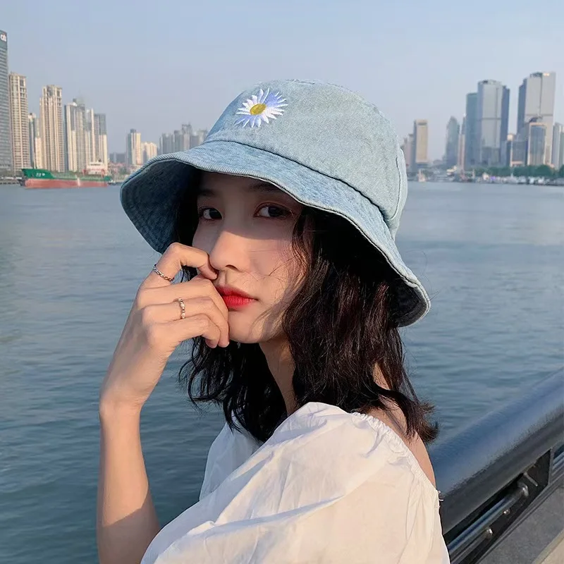 New INS Korean Daisy Embroidery Bucket Hat Women Men Panama  display picture 2