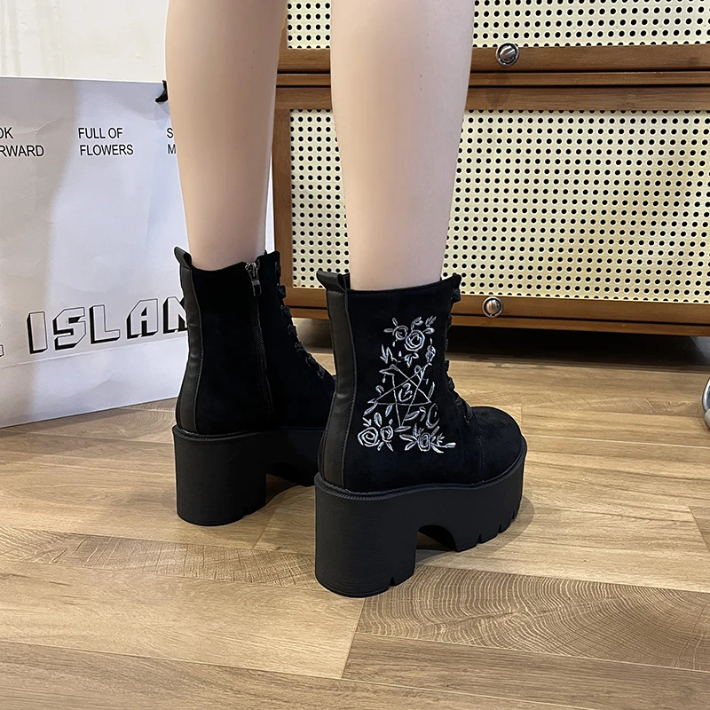 Fashion Embroidery Women's Boots 2023 New Chunky Heel Platform Suede Leather Women Shoes Large Size Winter Black High Heel Shoes
