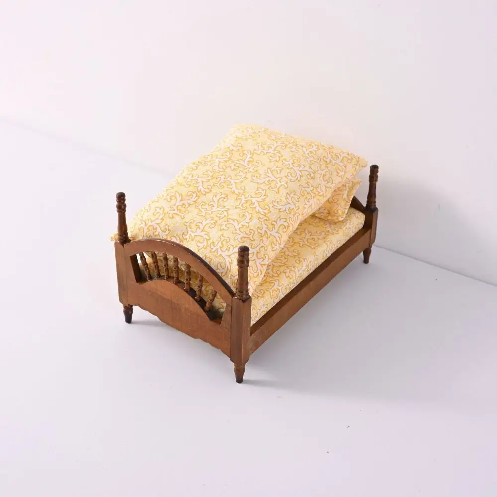 Play House 1:12 Dollhouse Wood Bed Bedroom Scene Decor Miniature Wood Bed Model Living Floral Simulation Single Bed Accessories