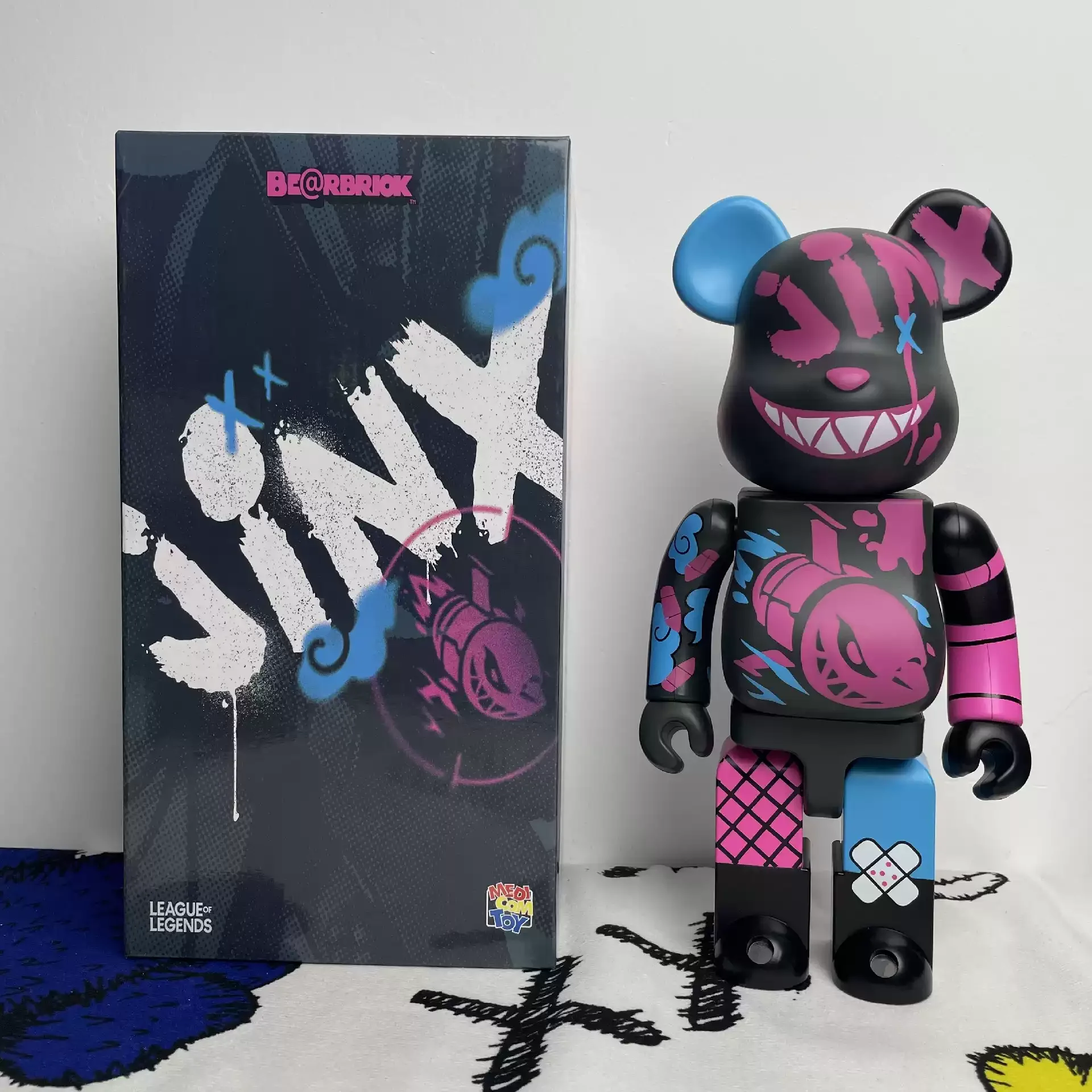 

League of Legends LOL Jinx Bearbrick400% 28cm Jinx explosion Be@rbrick gift joint rotation with sound plastic bear figure Doll