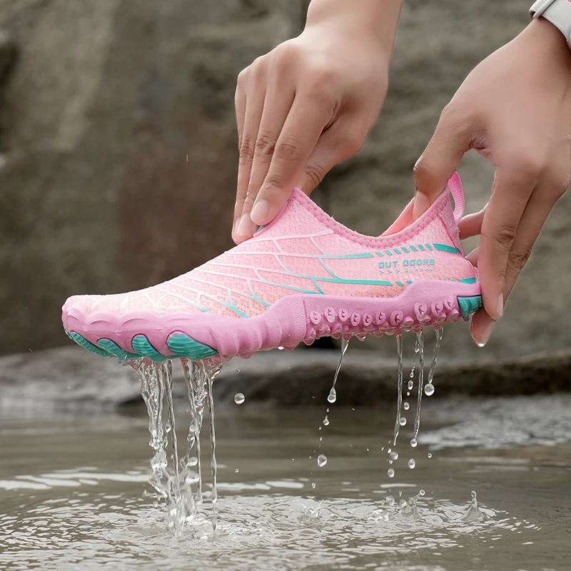 Unisex Wide-Toe Quick-Dry Water Shoes - Non-Slip, Soft-Sole, Ideal for Fitness & Beach Activities