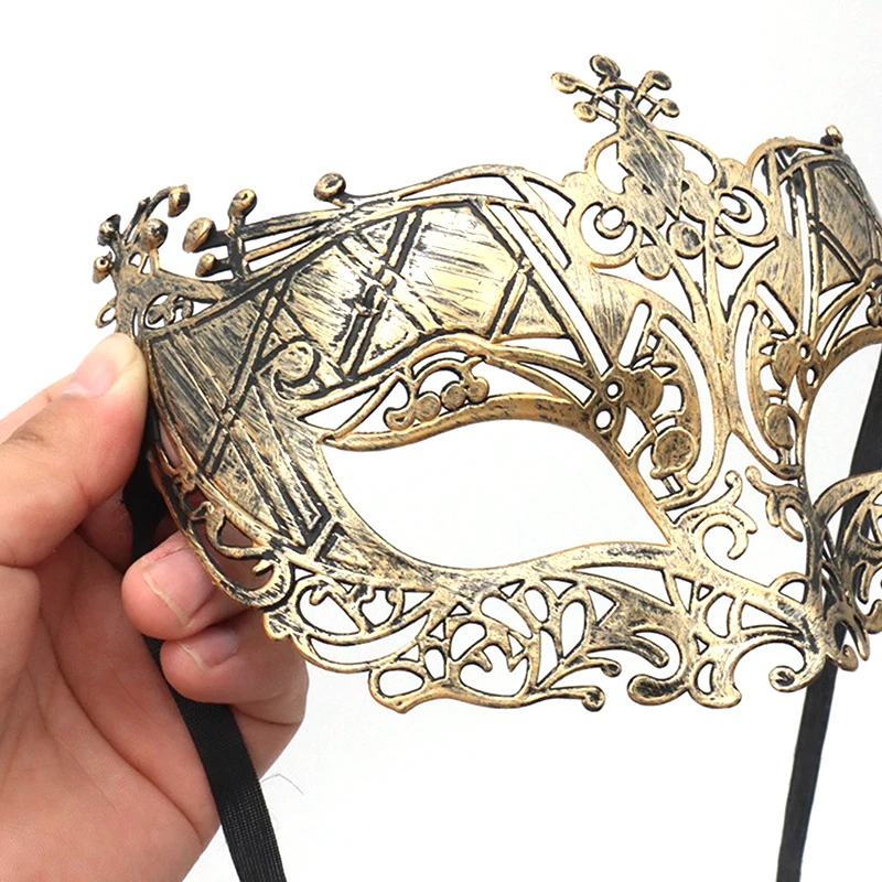 1PC Masquerade Mask Vintage Prince Half Face Plastic Halloween Costume Party Women Men superhero mask