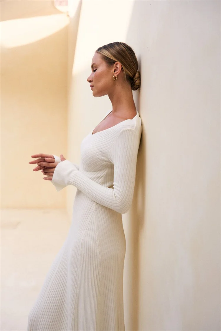 Vestido retro de punto con cuello en V para mujer, suéter de canalé para otoño e invierno, vestido largo elegante, ajustado, con mangas acampanadas, ropa para mujer