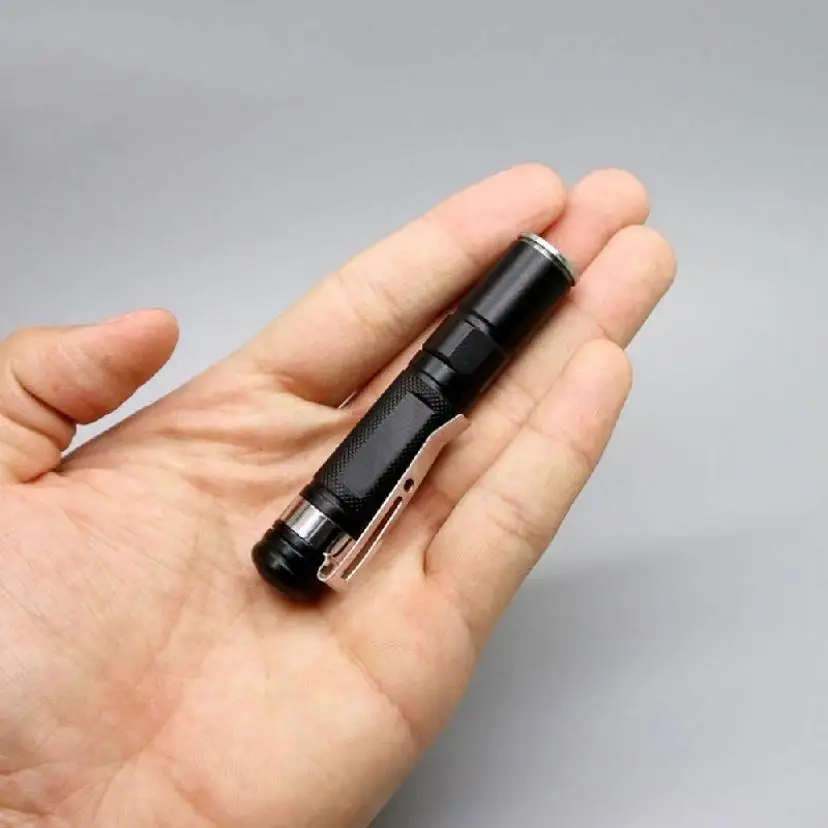 1 Pcs Mini Pen Shaped Small Flashlight Made Of Aluminum Alloy Waterproof With Pen Clip Gift Light Small Flashlight