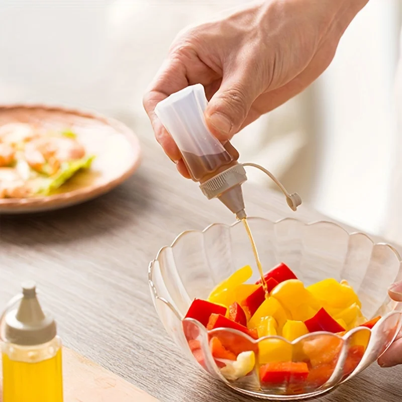 4pcs Sauce Squeeze Bottle Mini Ketchup Bottles Salad Dressing Containers Outdoor Portable Barbecue Spice Jar Party Kitchen Tools 2