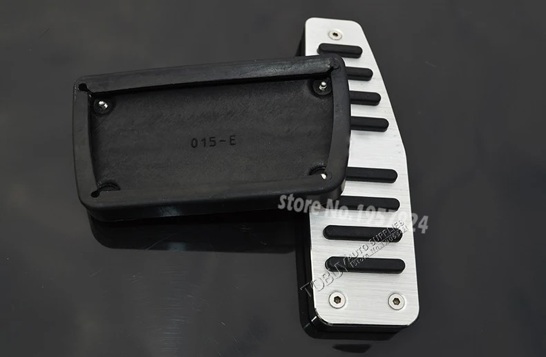 DEE Car Accessory Fuel Brake Foot Rest AT pedals Plate Non slip Accelerator pedal Pads Styling stickers For Chevrolet Captiva