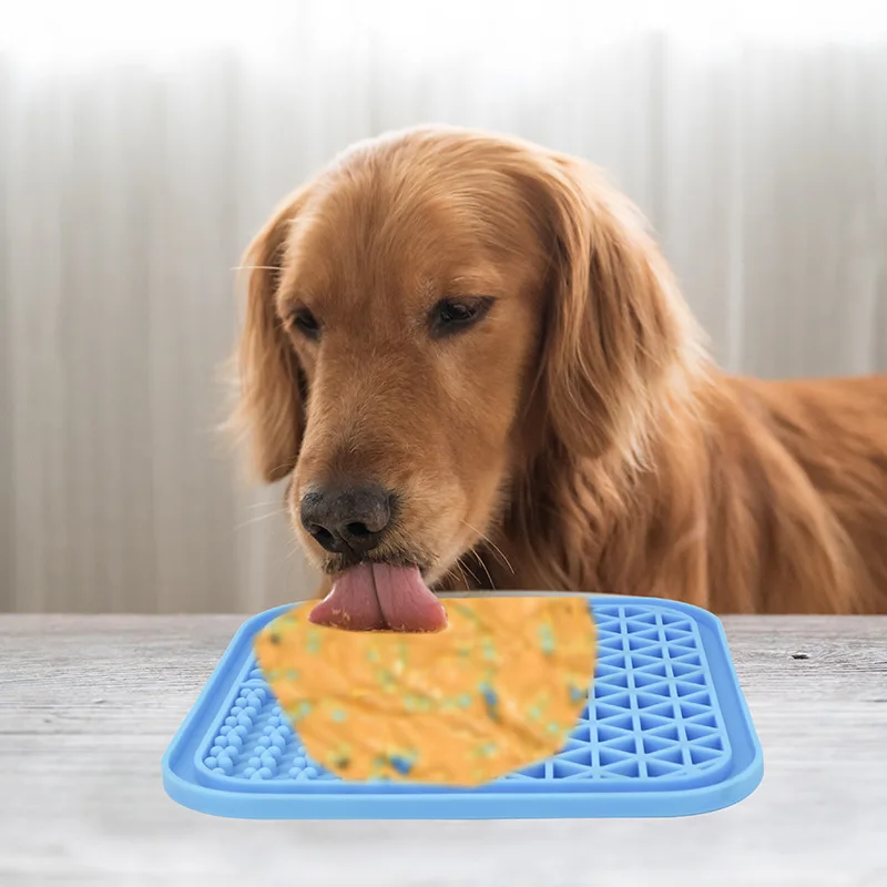 1PCS Silicone licking pad Pet Dog Lick Pad Bath Peanut Butter Slow Eating  Licking Feeder Cats Lickmat Feeding Dog Lick Mat