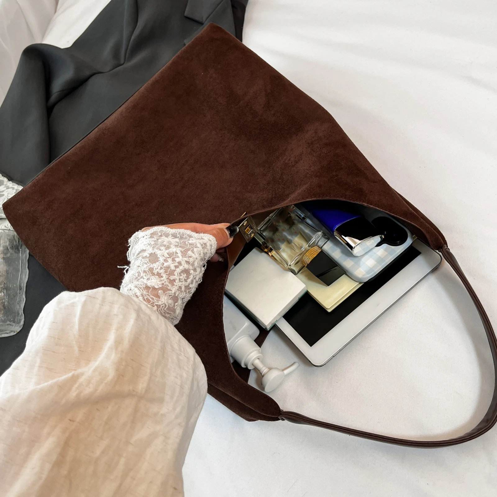 Women Faux Suede Shoulder Bag Handbag Top-Handle Bag Large Capacity for Travel Shopping Daily Use