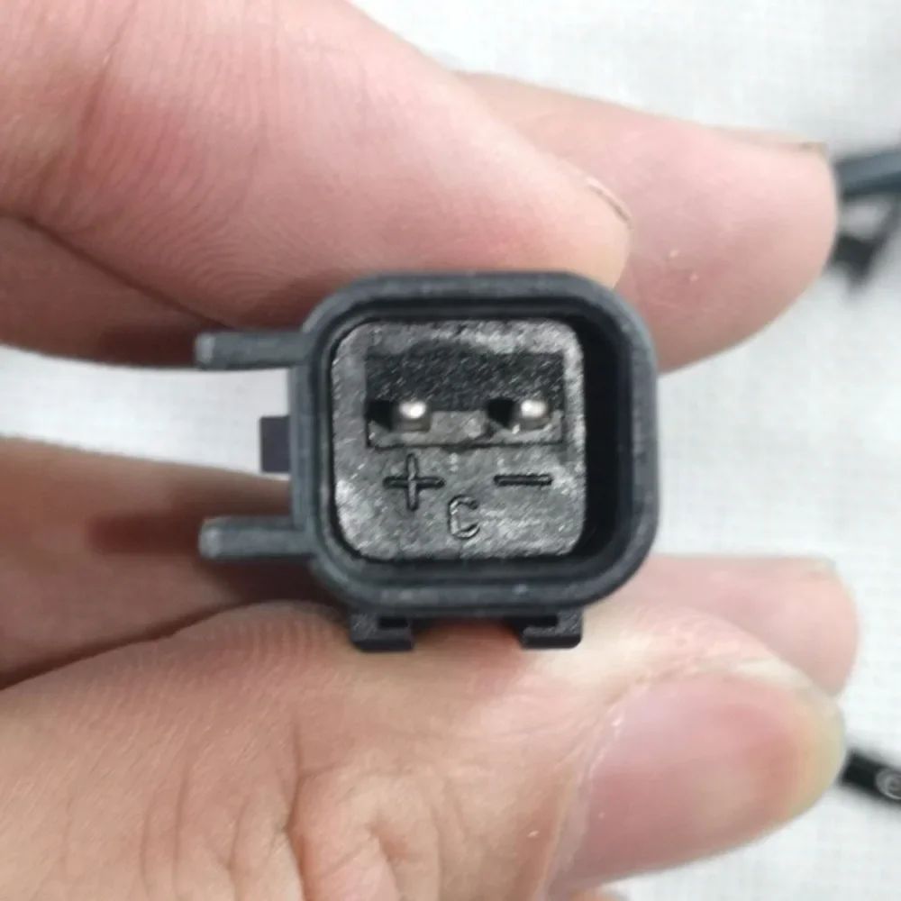 2 pcs ABS Auto Wheel Speed Sensor Front Left/Right Fit Dodge Caliber Jeep Compass Patriot 5105572AA 5105573AA